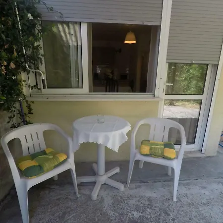 Apartman Toma *